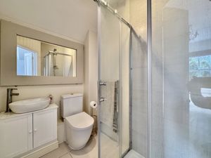 Photo 22- click for photo gallery